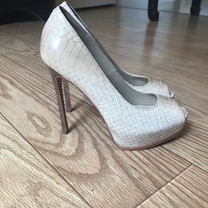 Kenneth Cole Nude Snake Skin High Heels